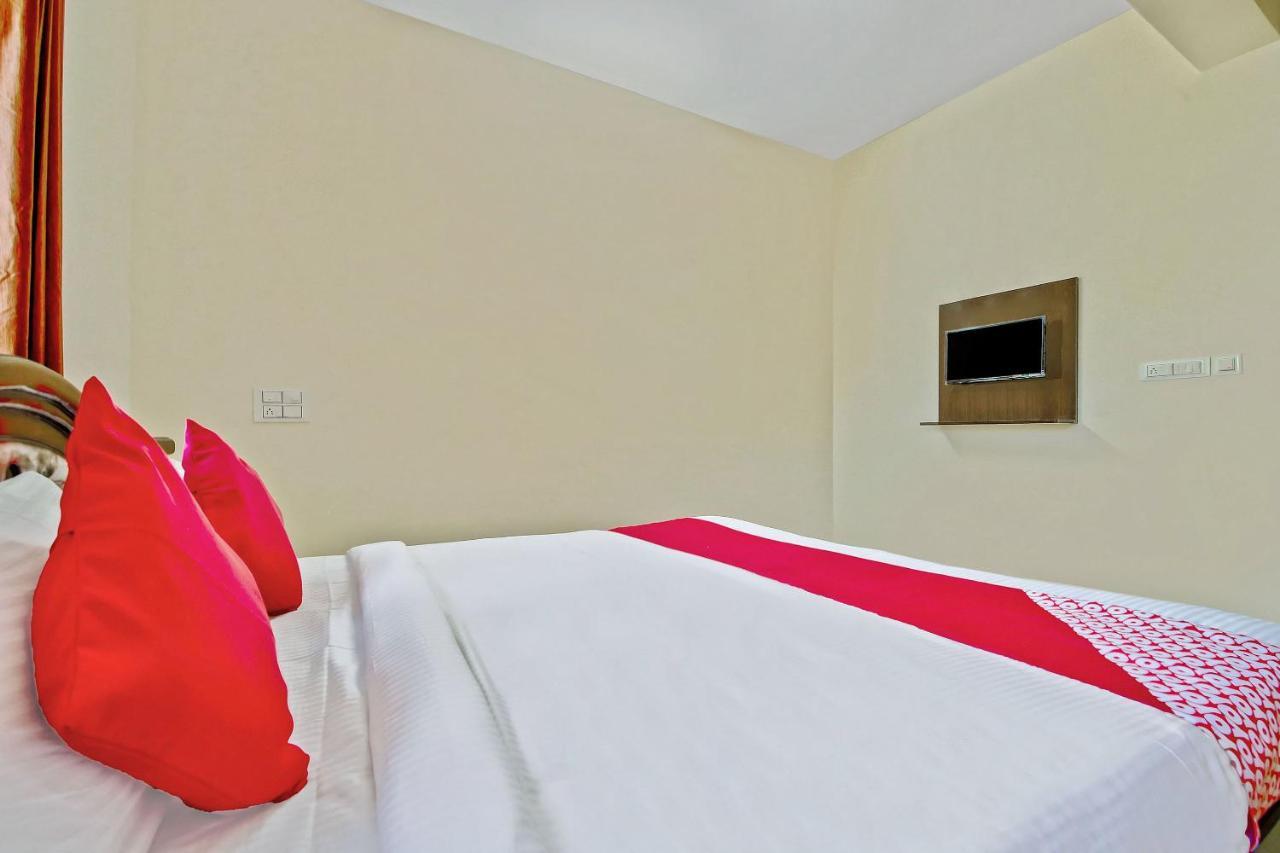 Oyo 39837 Sri Anjaneya Residency Hotel Shimoga Eksteriør billede
